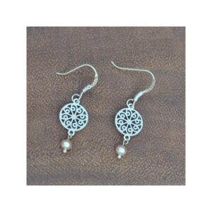 Favela - Oorbellen Silverflower S met zoetwaterparel