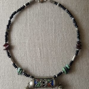 Kuchi hanger uit Afghanistan/onyx