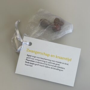 Zakje met stenen - Zwangerschap en kraamtijd